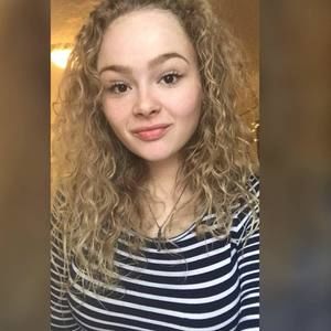 Meet your Posher, Stefanie